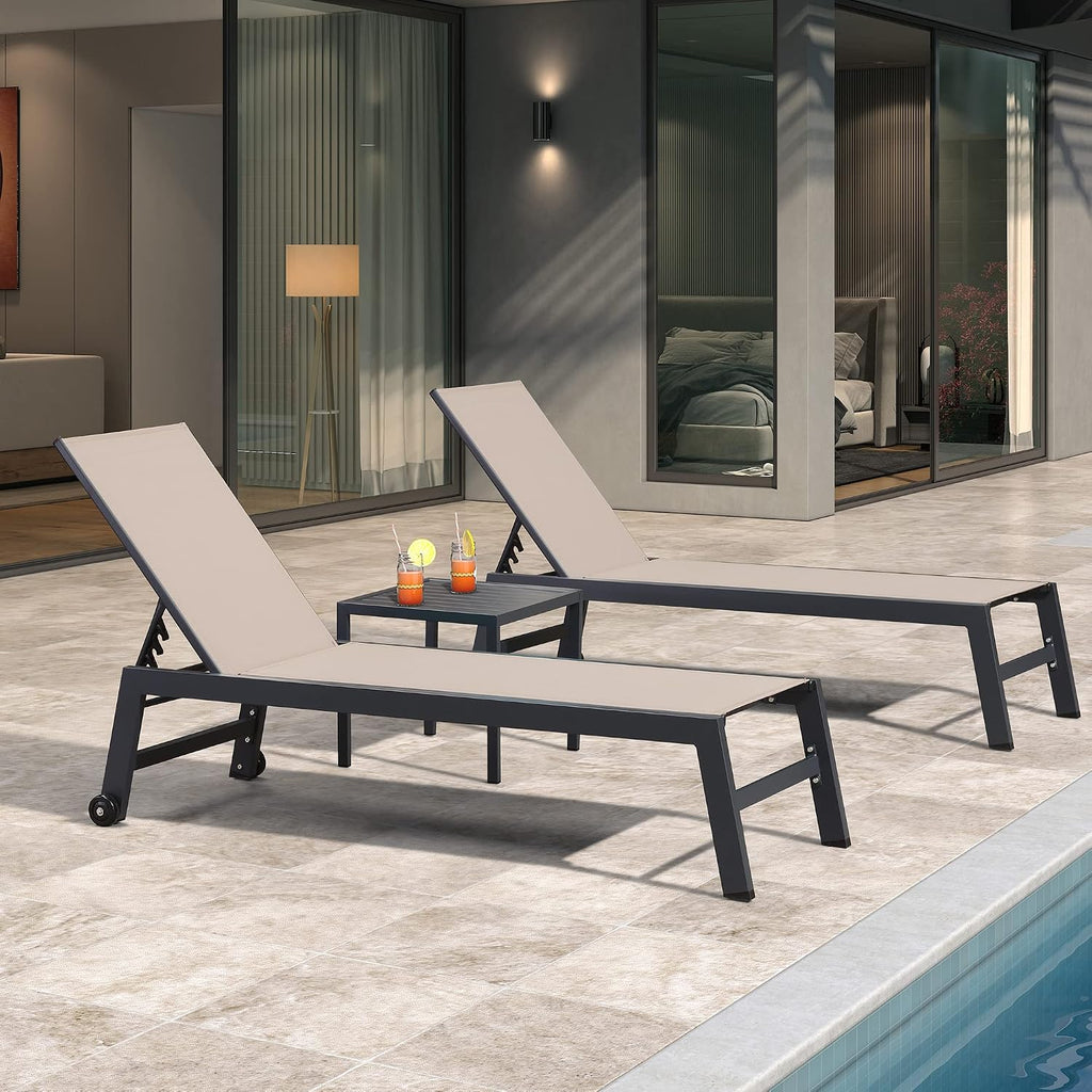 2 Wheeled Aluminum Chaise Lounges Set