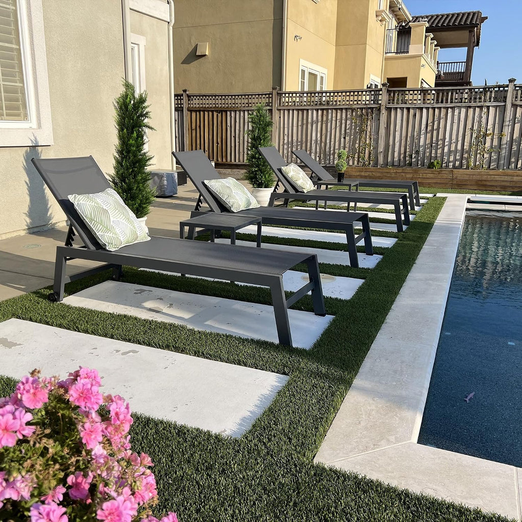 2 Wheeled Aluminum Chaise Lounges Set