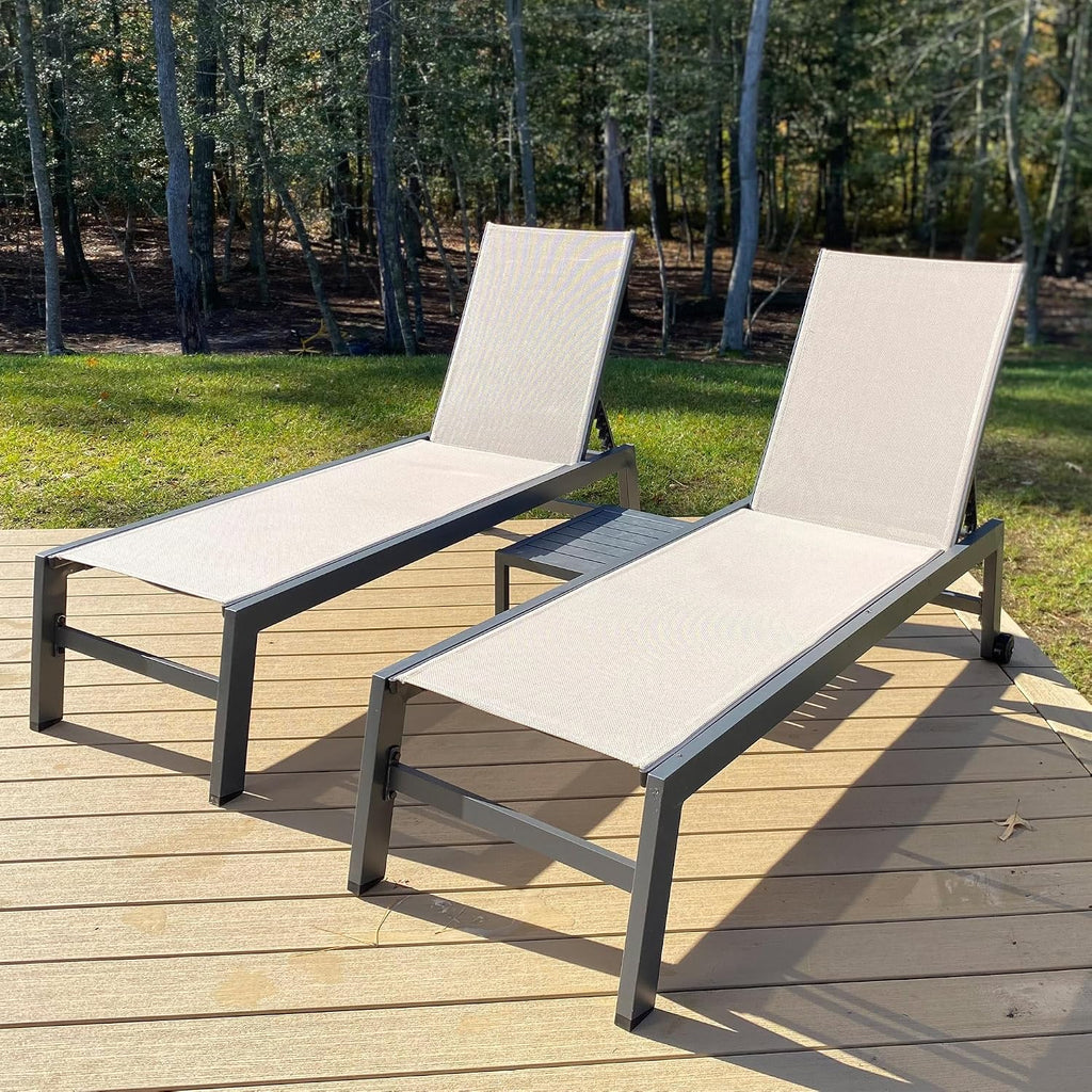 2 Wheeled Aluminum Chaise Lounges Set